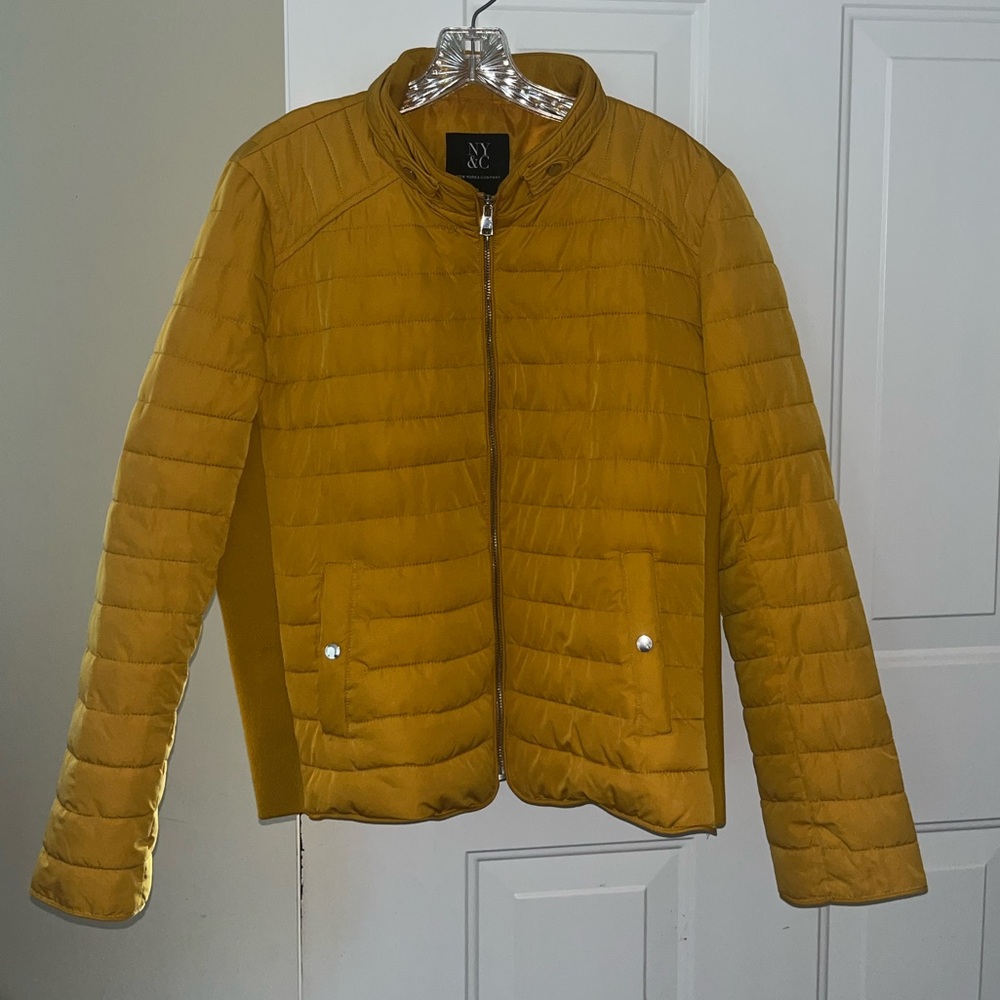 LIKE NEW New York & Company Women’s Puffer Coat - Yellow - Sz XL